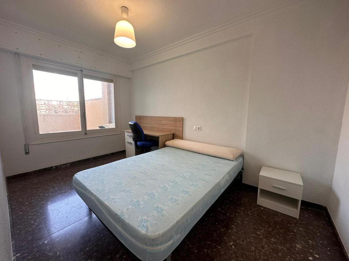 Piso 4 Dormitorios Centrico Con Gran Terraza San Juan  Eksteriør billede